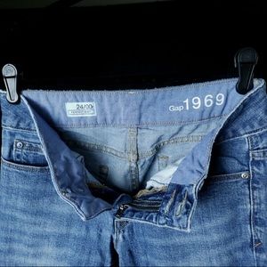 Gap 1969 Perfect Boot Jeans